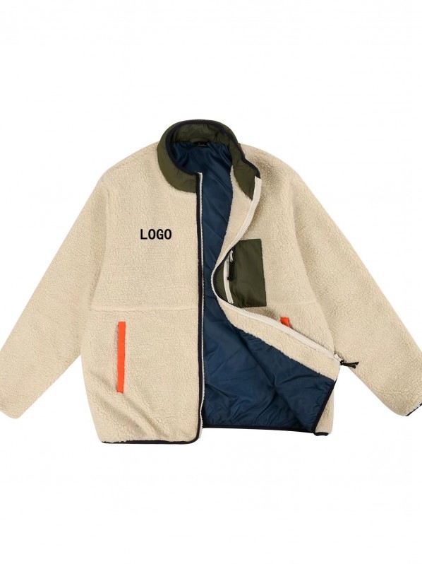 Fleece jacket with large pockets Fleece jacket with large pockets