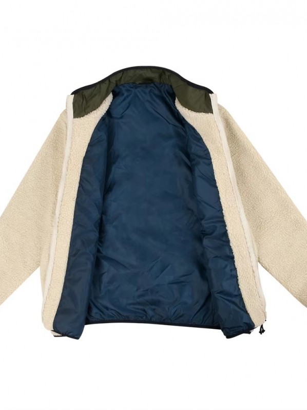 Fleece jacket with large pockets Fleece jacket with large pockets
